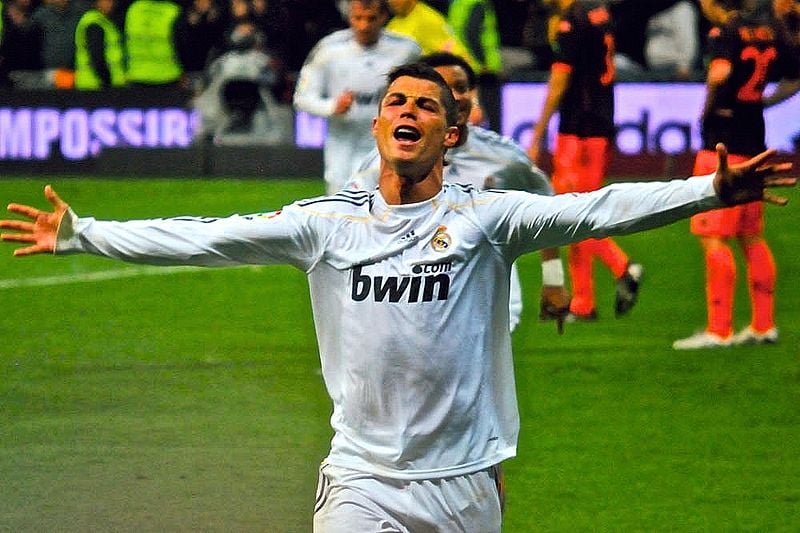 Cristiano Ronaldo im Adidas Real Madrid Trikot 