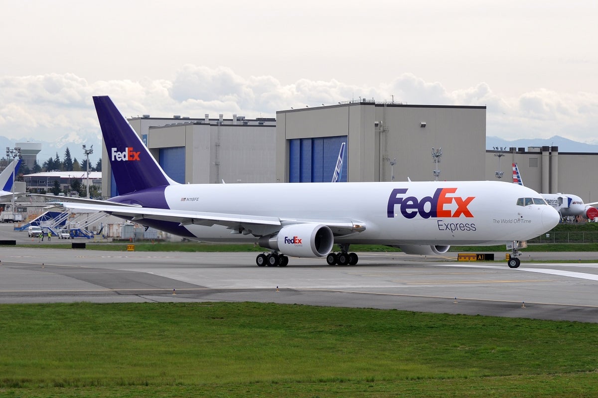 FedEx Flugzeug