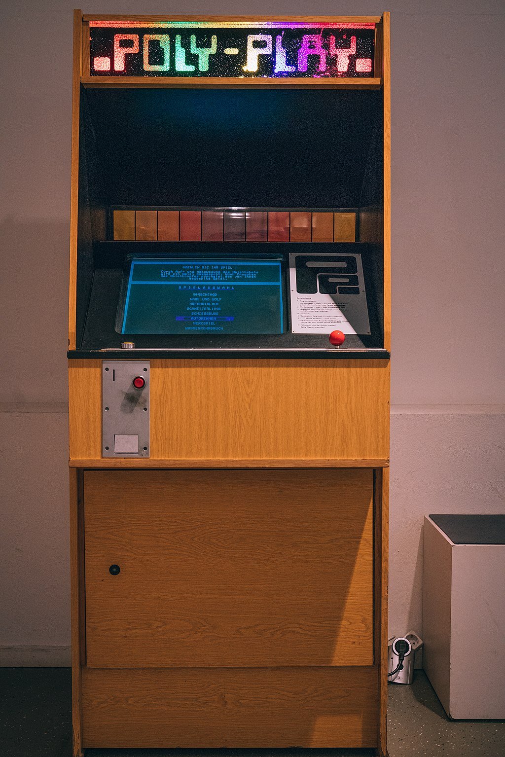 Der ostdeutsche Video-Spielautomat Poly-Play könnte zur Legende von Polybius geworden sein.