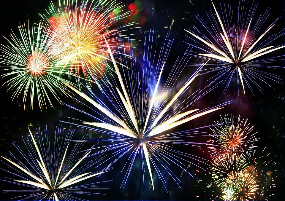 Feuerwerk am Nachthimmel