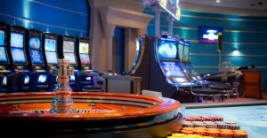 Das Bild zeigt den Innenraum des King's Casinos in Rozvadov.
