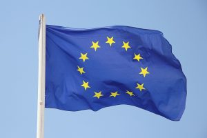 Das Bild zeigt die EU-Flagge.