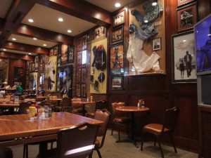 Das Innere des Midnight Star Casinos