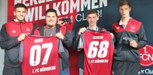 Daniel "Bubu" Butenko und Kai "Hensoo" Hense mit ihren FC Nürnberg Trikots