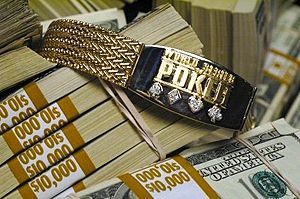 WSOP-Bracelet auf Geld