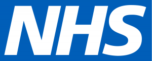 Das Logo der NHS in Großbuchstaben