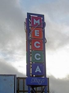 Mecca Bingo Säule Logo