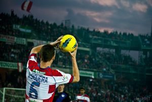 Granada CF, Fußballer mit Ball in der Hand