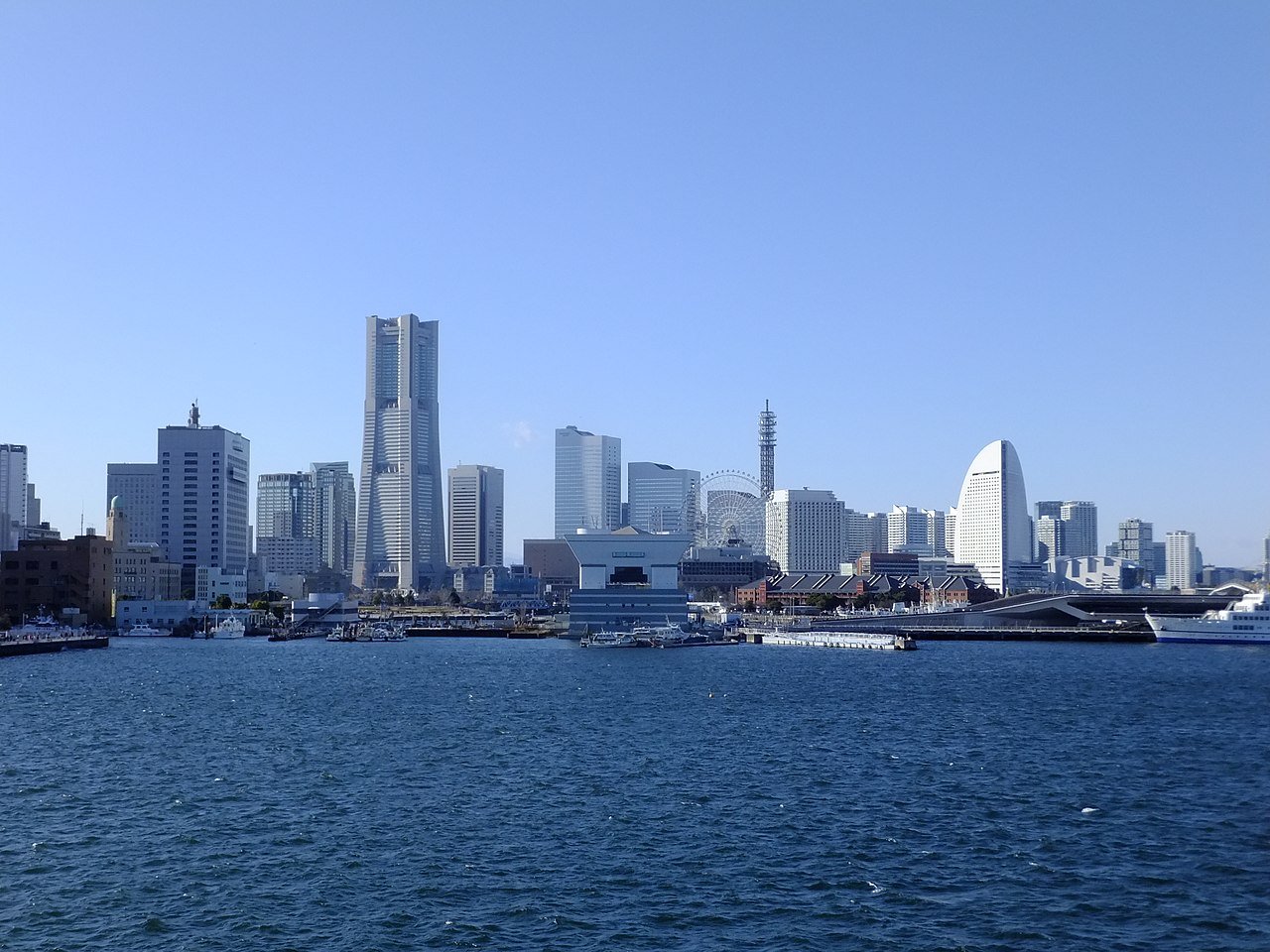 Die Skyline von Yokohama