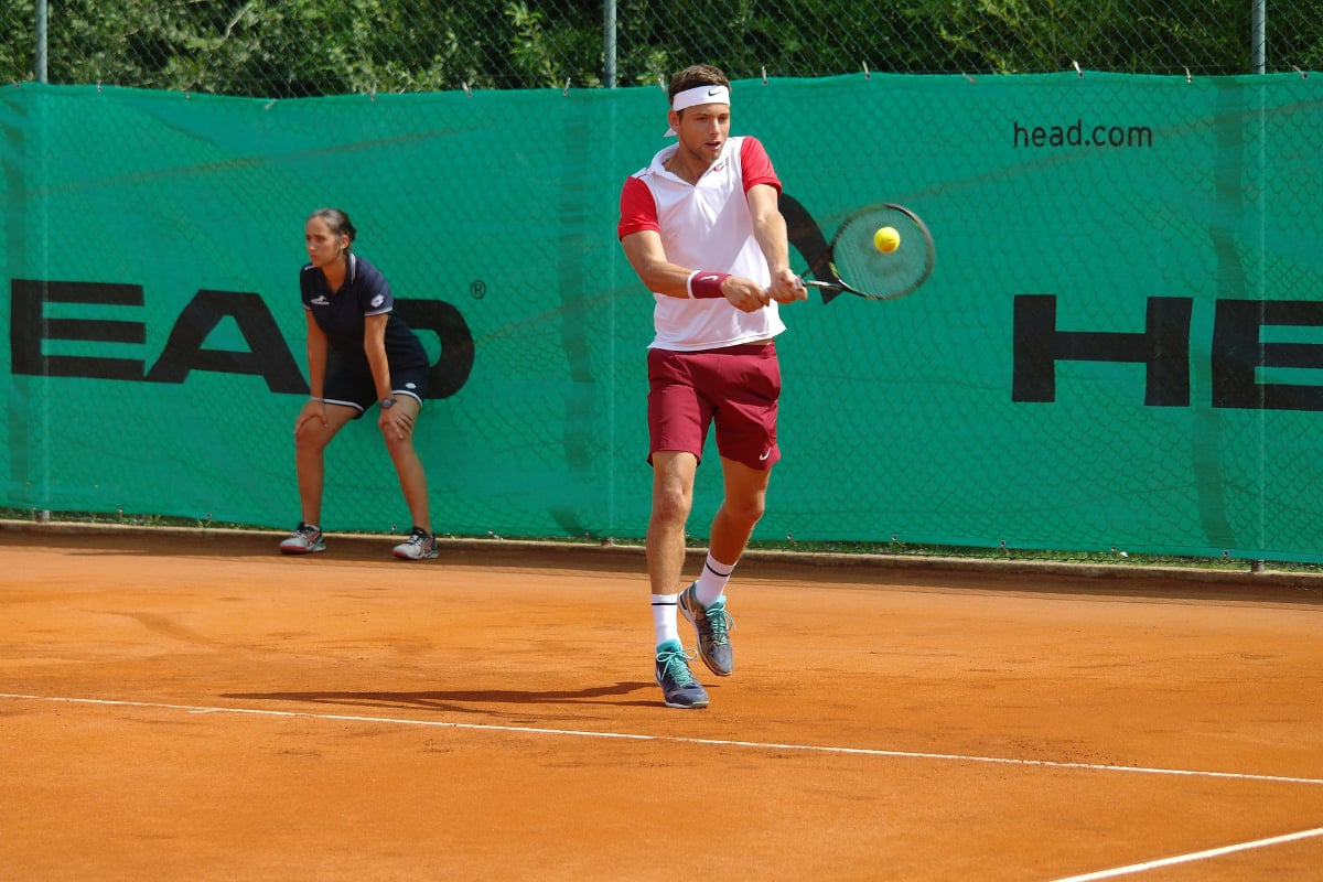 Tennispieler|Tennisschläger