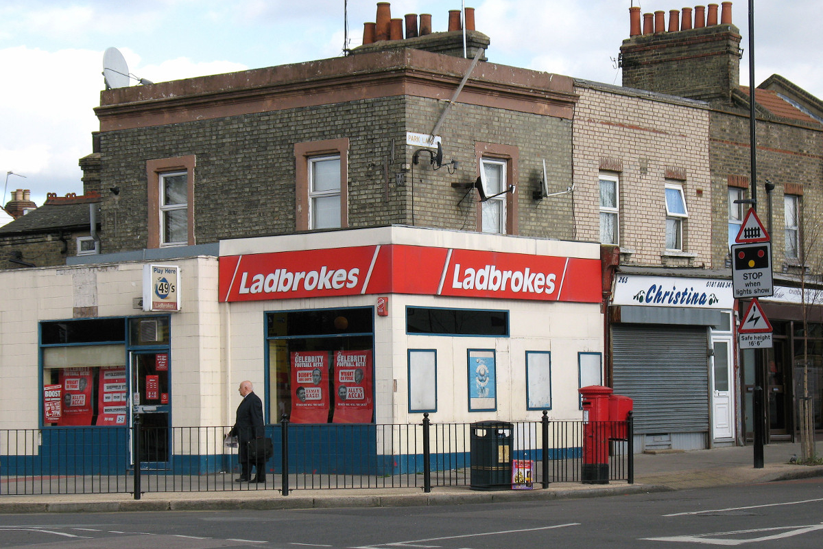 Ladbrokes Shop|Kenny Alexander GVC