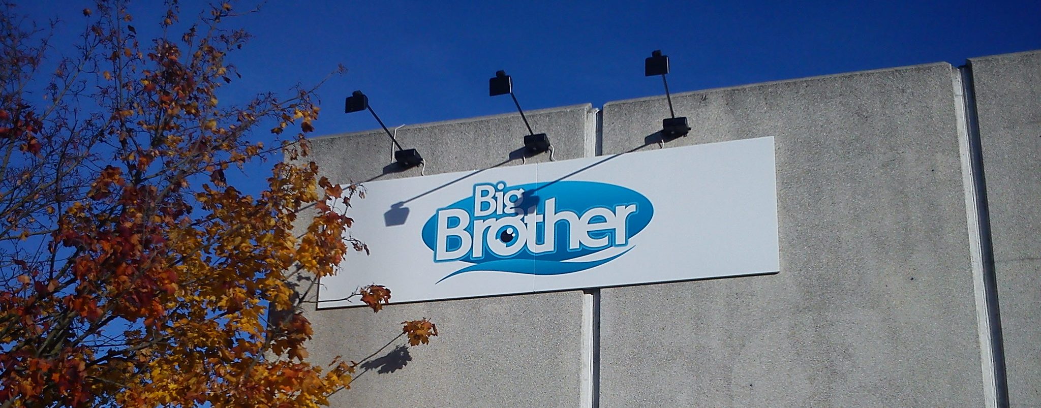 Big Brother Schild