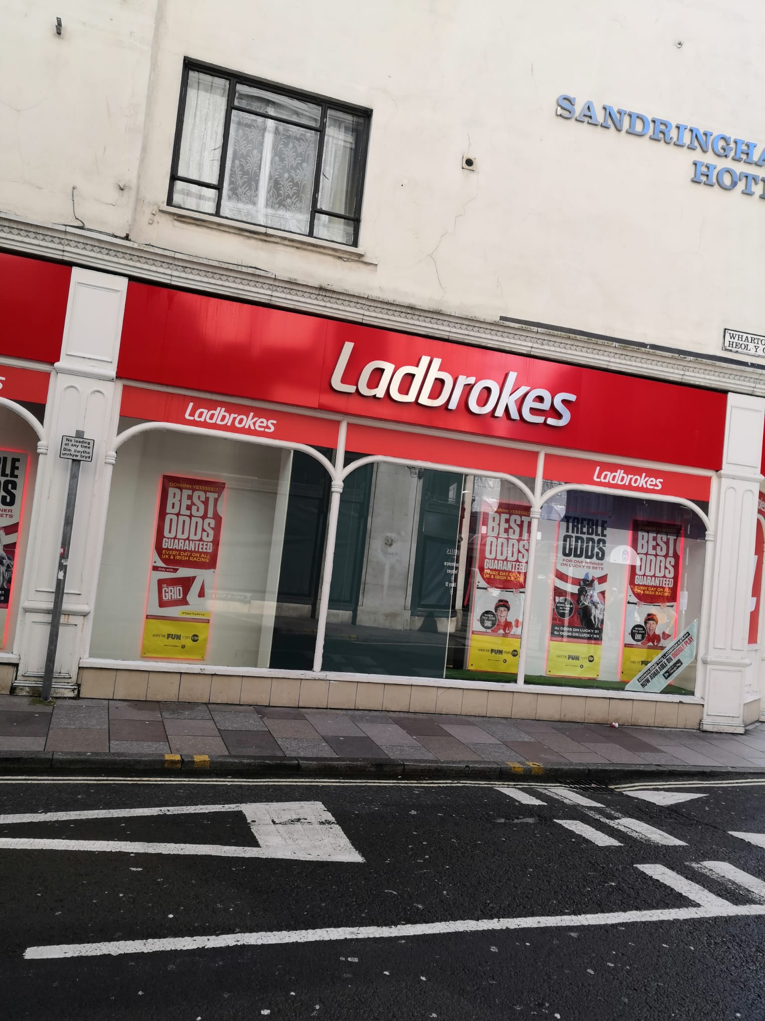 Ladbrokes Wettbüro von außen