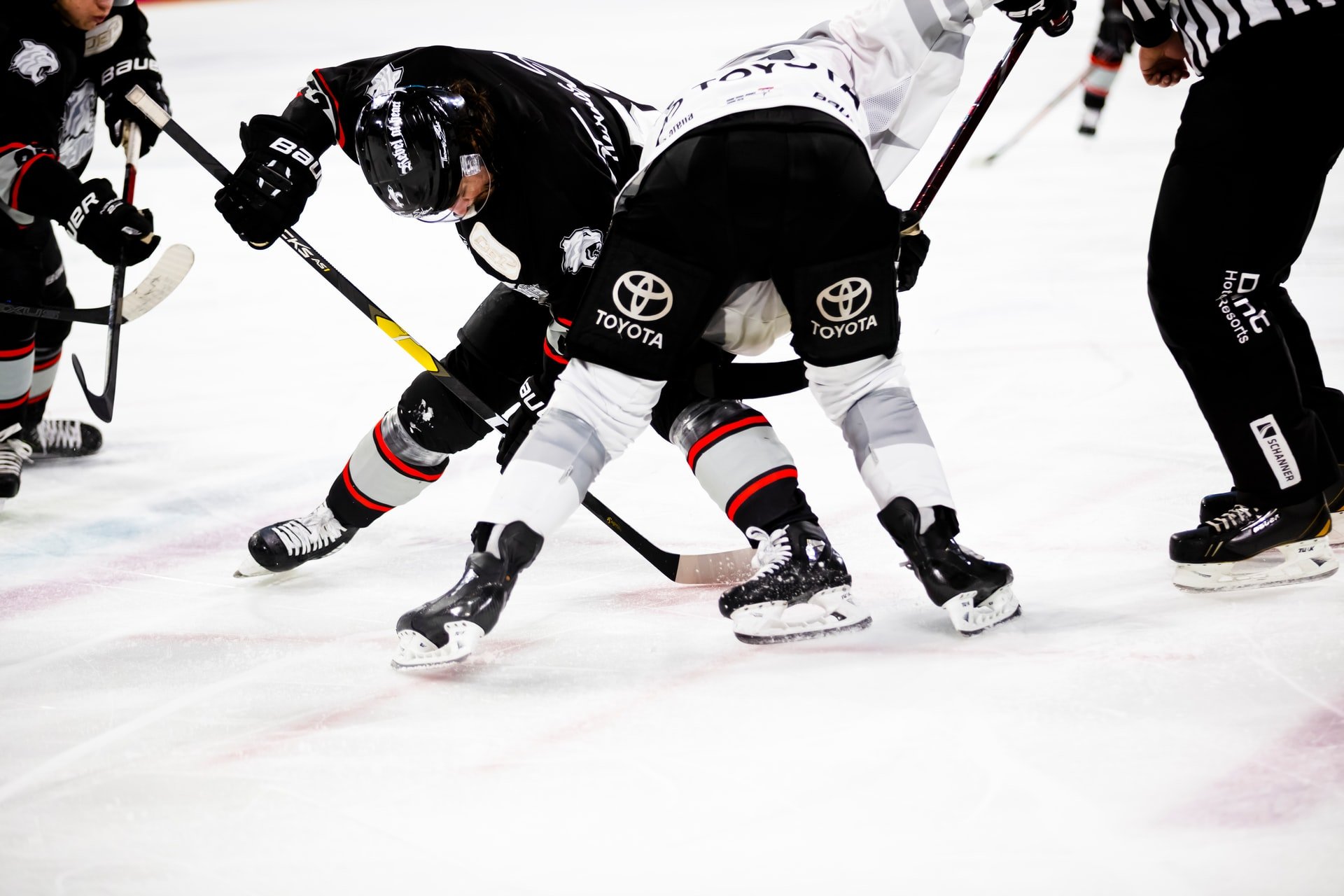 Eishockeyspieler auf dem Eis