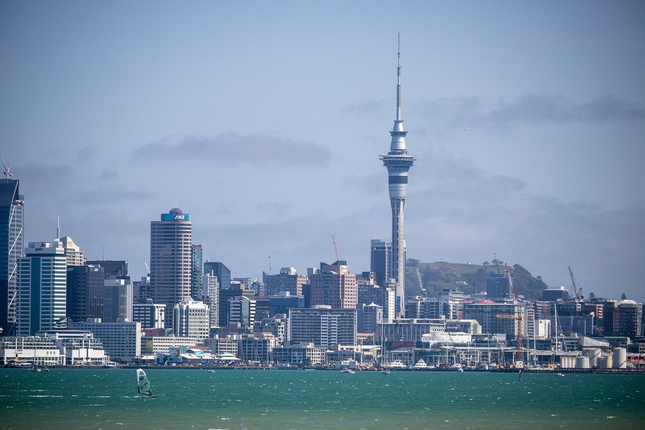 Auckland Neuseeland Skyline Meer Turm Gebäude