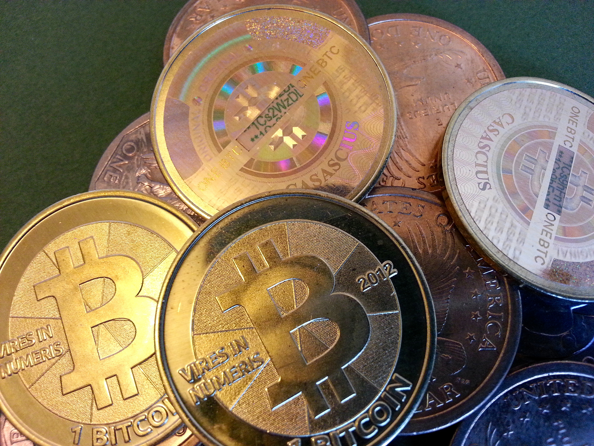 Bitcoin.com startet eigenes Casino und Bitcoin Erfinder enthüllt