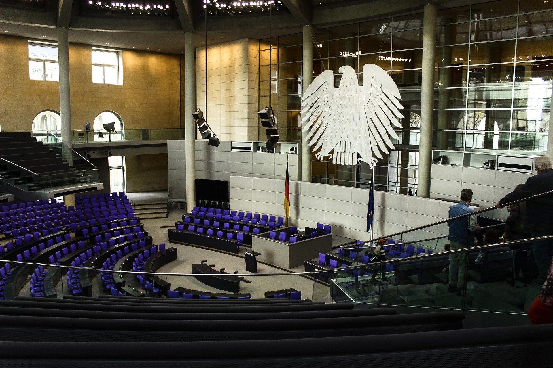 Plenarsaal Deutscher Bundestag|Plenarsaal Deutscher Bundestag|Christian Dürr FDP|Landeswappen Schleswig-Holstein