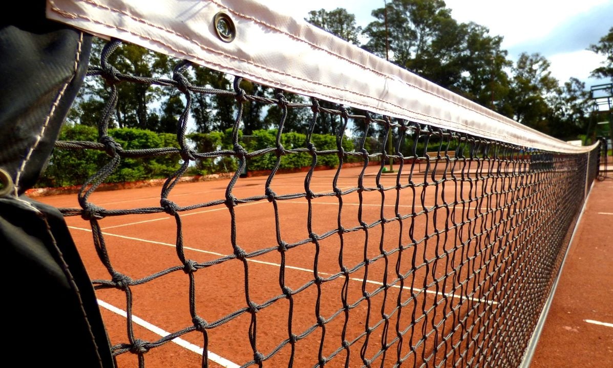 Tennisnetz|Sportradar_logo|Court in Wimbledon