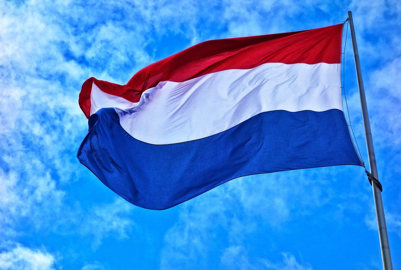 Flagge Niederlande|Parlament Niederlande|Auge