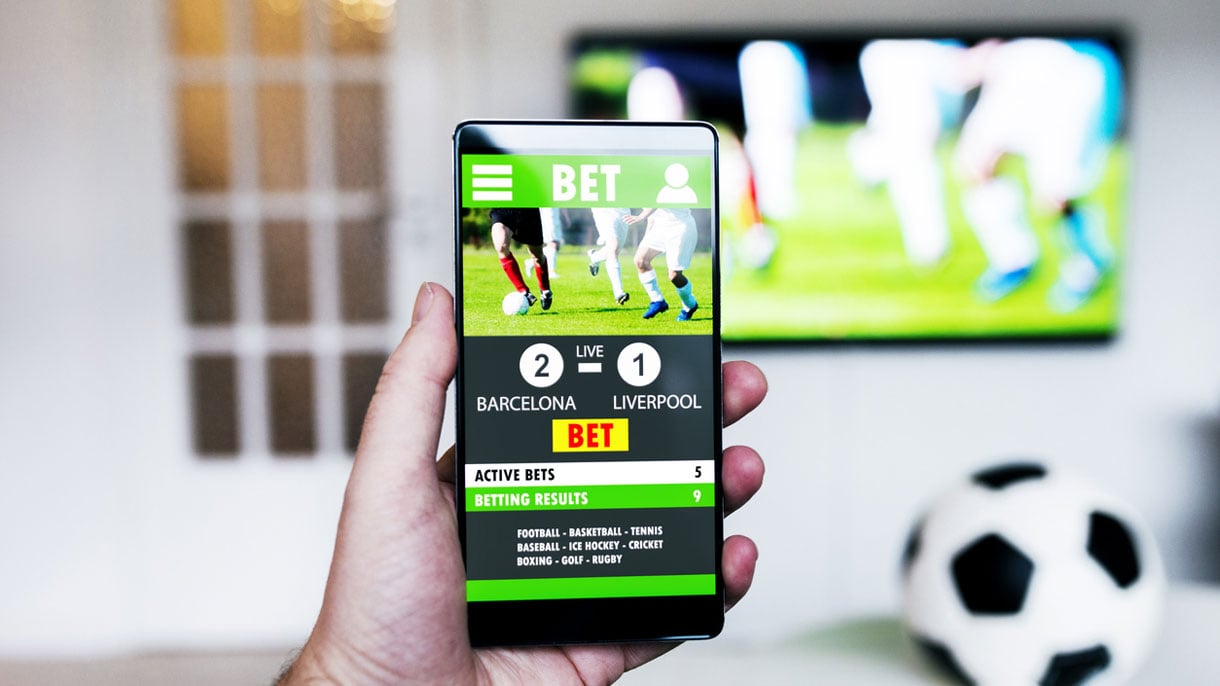 smartphone fernseher fußball|fußballer kopfball|tobias hayer