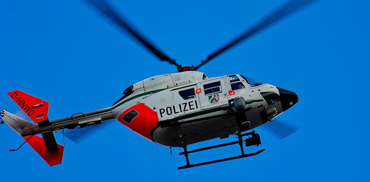 Ein Polizeihubschrauber