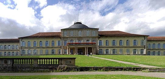 Schloss Hohenheim Stuttgart|Schloss Hohenheim Stuttgart|Lotto-BW-Chef Georg Wacker|Online Casino Mobile