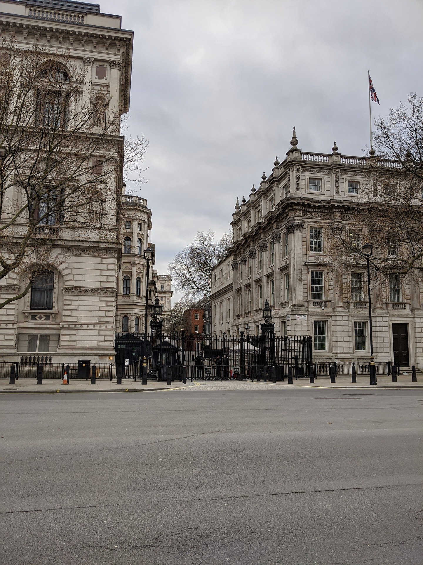 Leere Straße in London UK Parlament