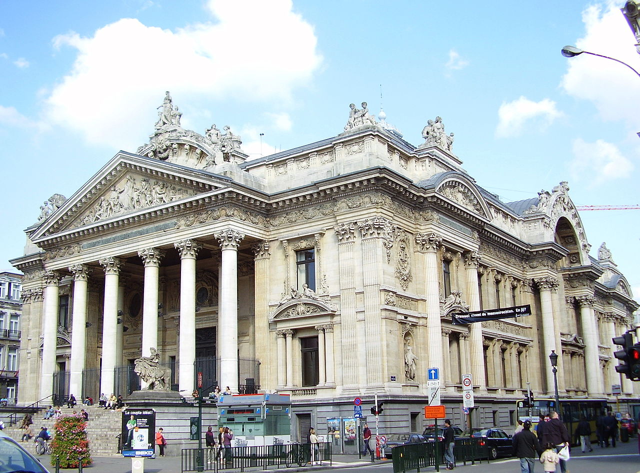Euronext Börse in Paris Gebäude|Steigender Aktienkurs Börse|Bruno Le Maire