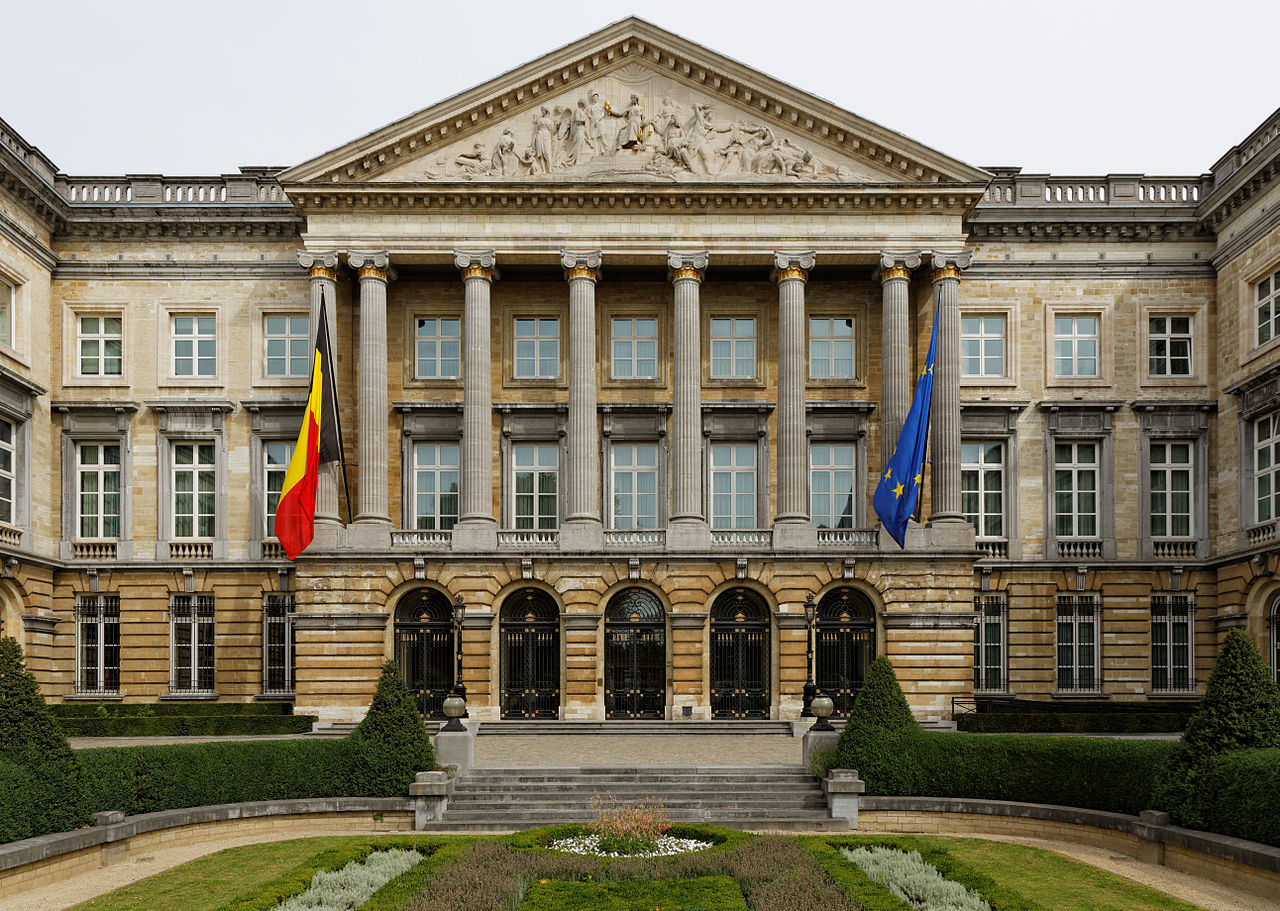 Belgisches Parlament|Spielautomaten|Live-Wetten|Gesetzeshammer