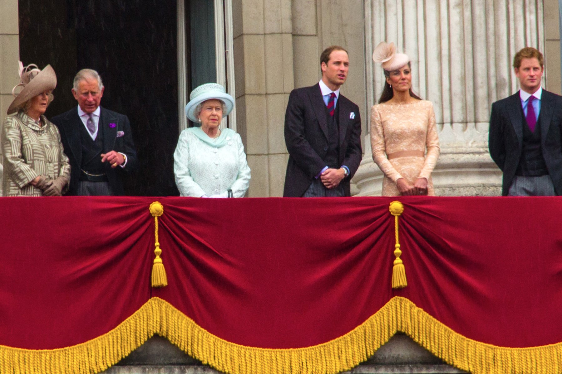 Queen Elisabeth II William Kate|Royal Family Queen|Royal Ascot|Prince Harry Meghan Markle