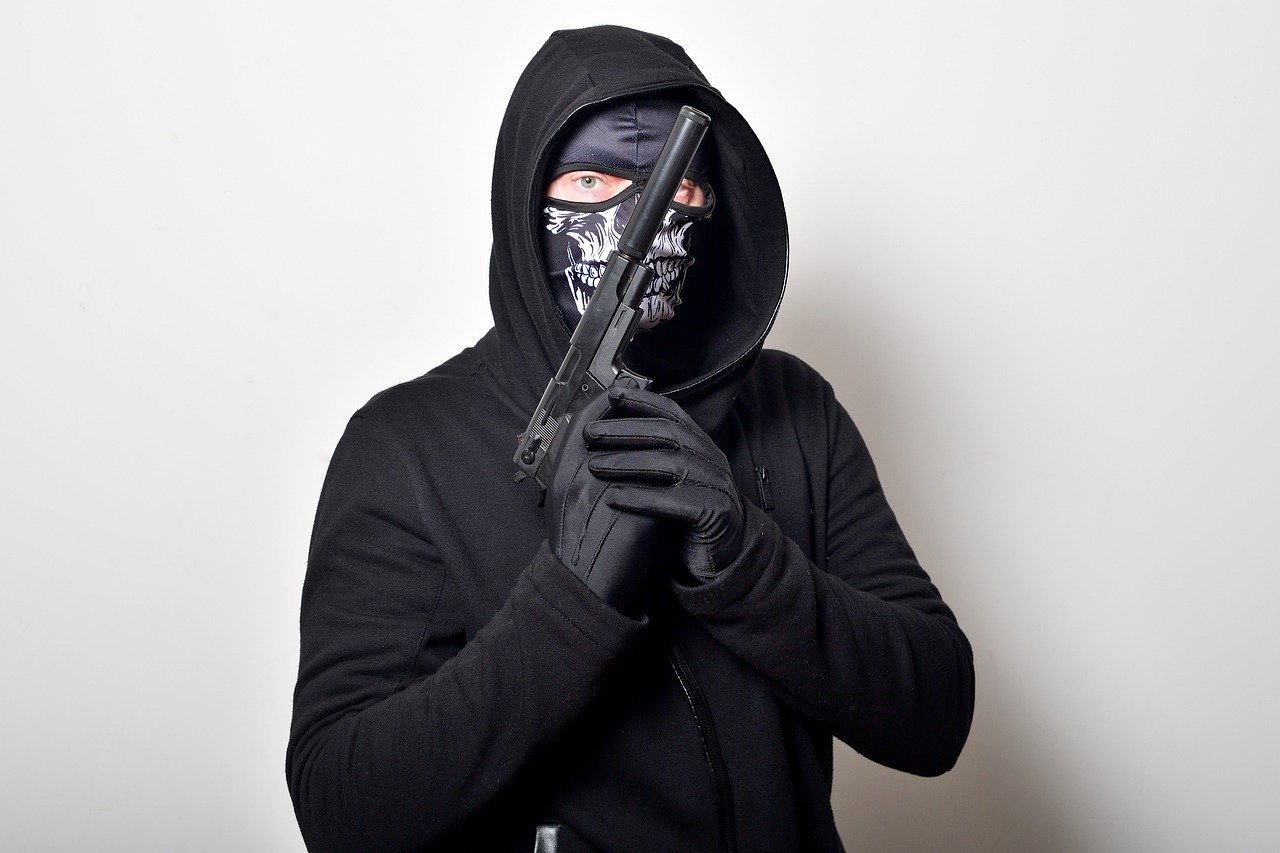 Räuber Pistole Waffe Mann Maske
