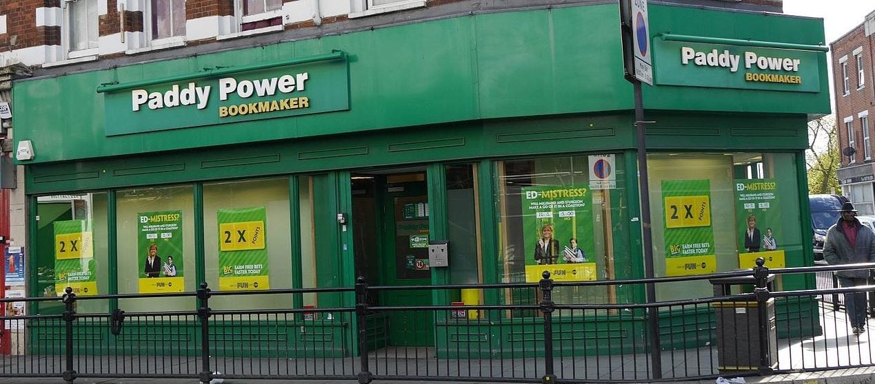 Paddy Power Wettbüro in der North End Road