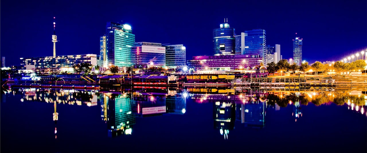 Wien Skyline Gebäude Fluss