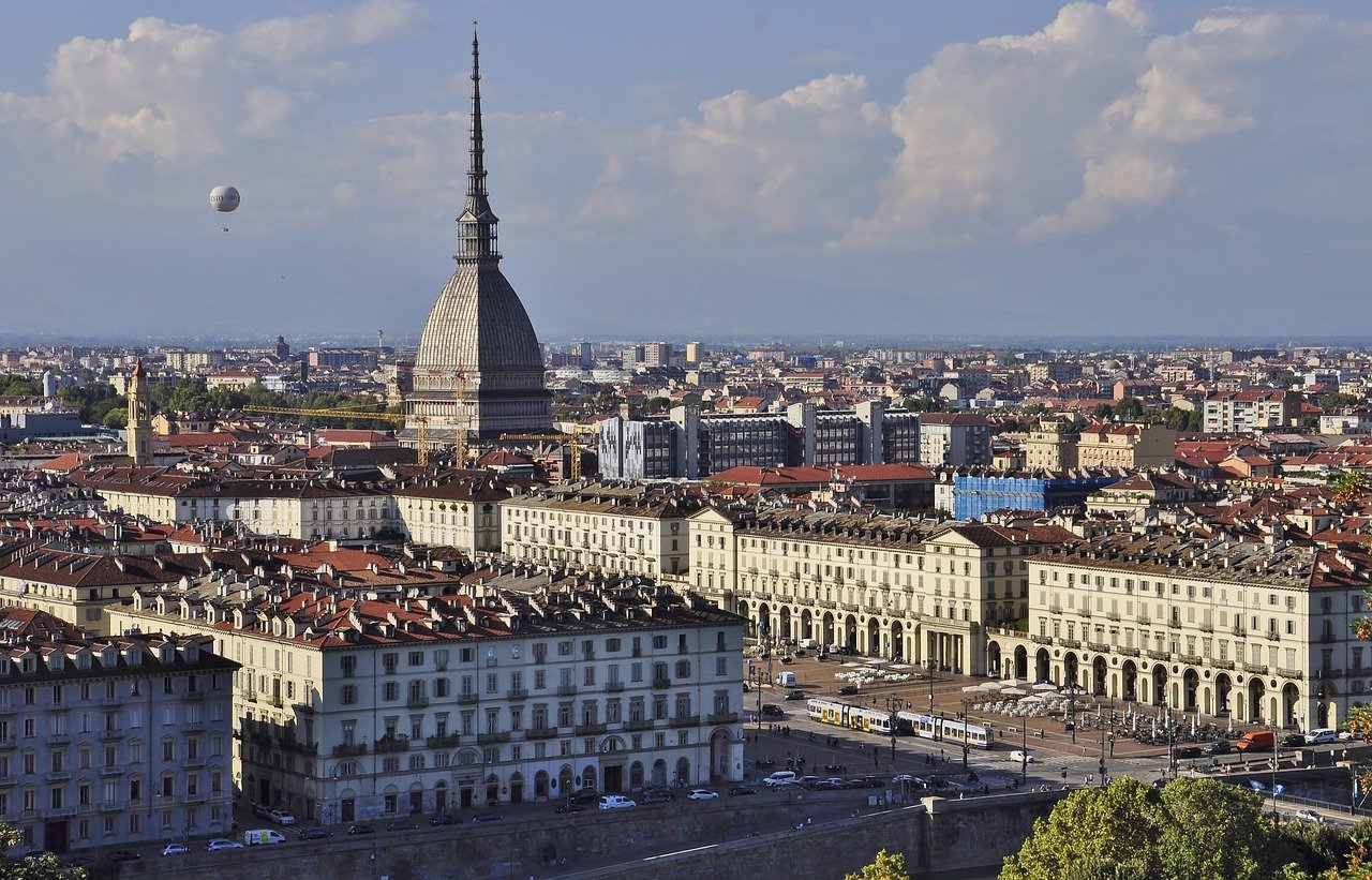 Stadt Turin Piemont Gebäude Kirchturm