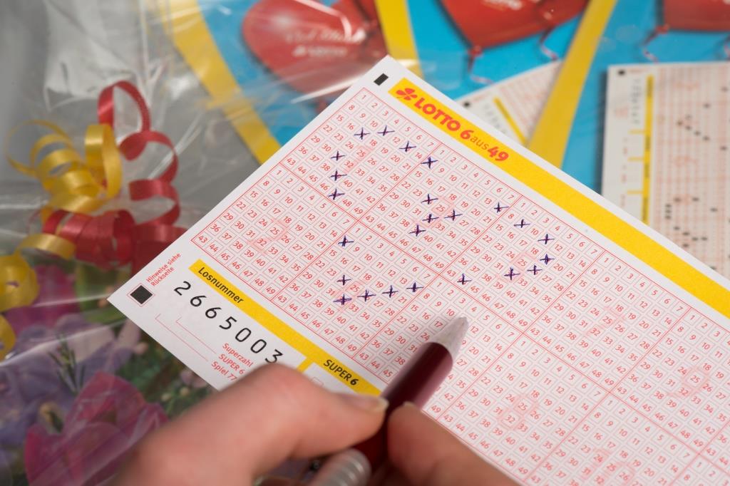 Lotto Spielschein mit Herz