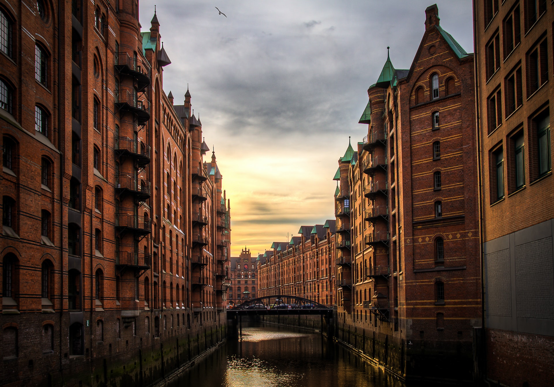 Speicherstadt Hamburg in der Dämmerung