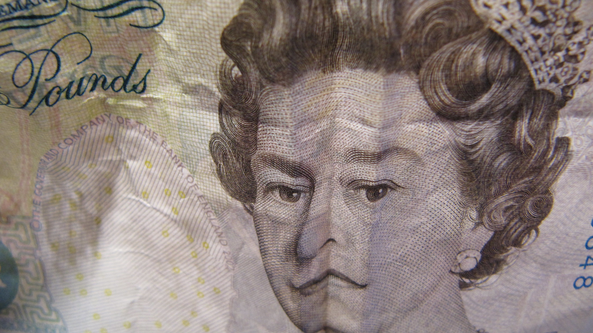 5 GBP Banknote Geldschein mit trauriger Queen Elizabeth II