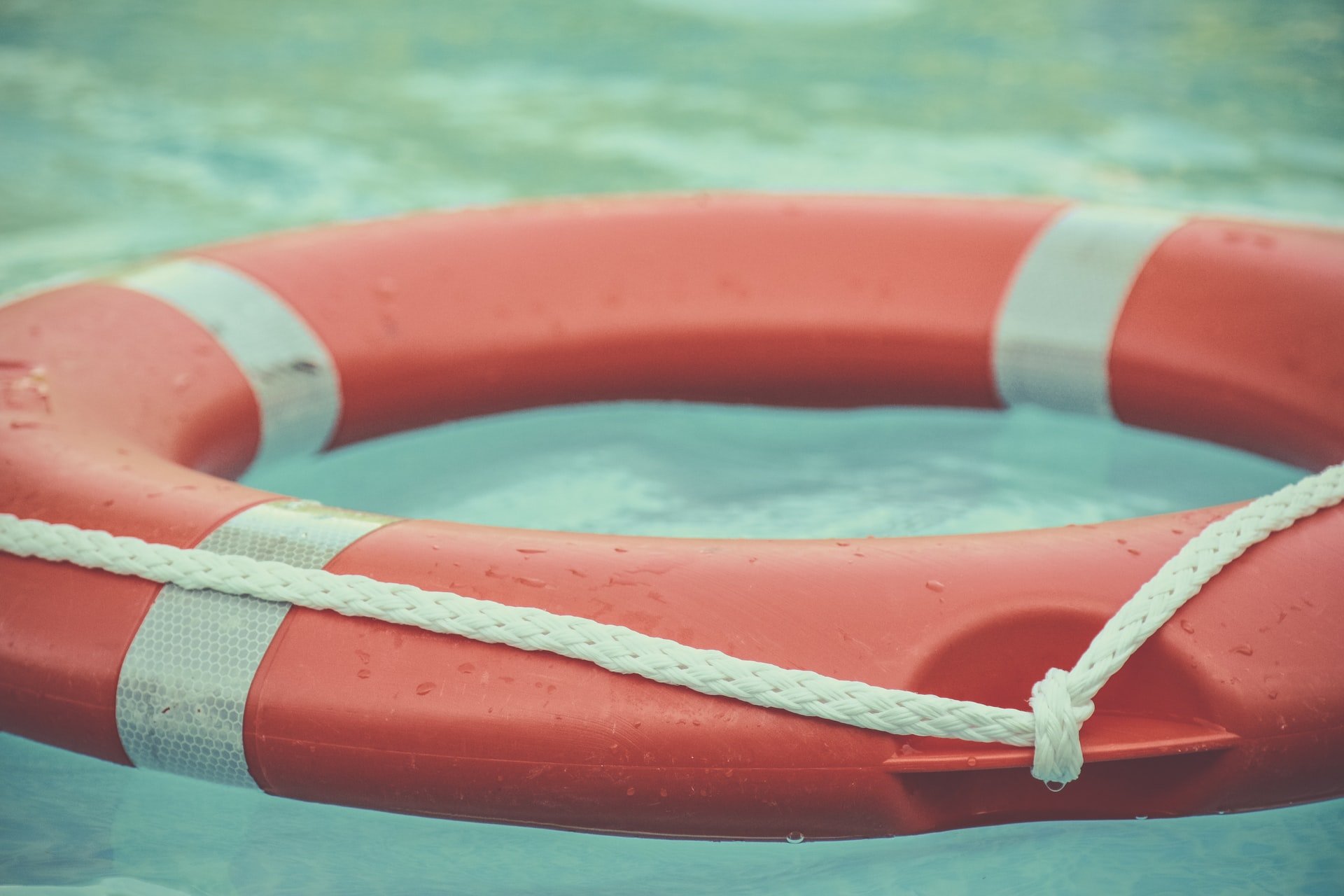 Rettungsring im Wasser